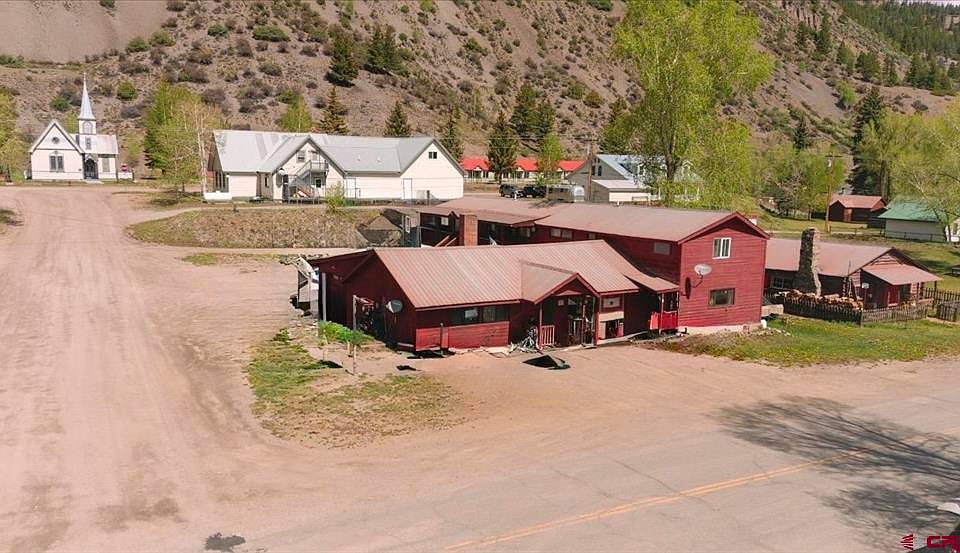 1st image of 401 N Silver Street