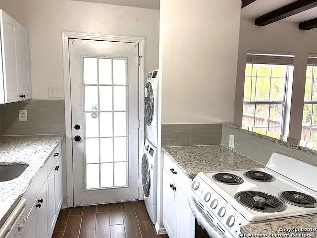 421 Bryn Mawr Dr — Photo 5