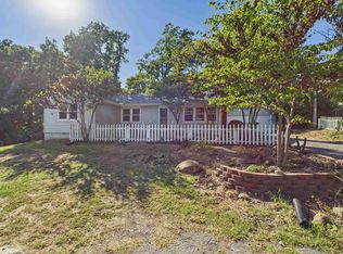 2928 Middle Rd, Keokuk, IA 52632