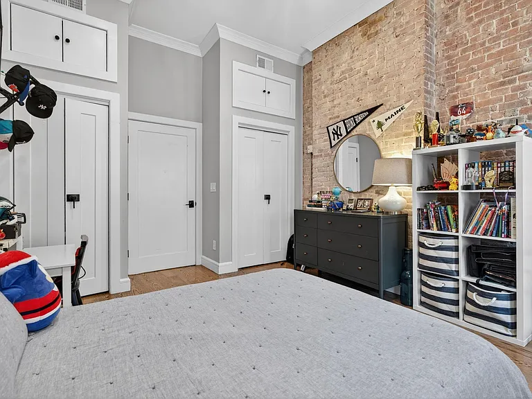 926 Park Ave — Photo 20