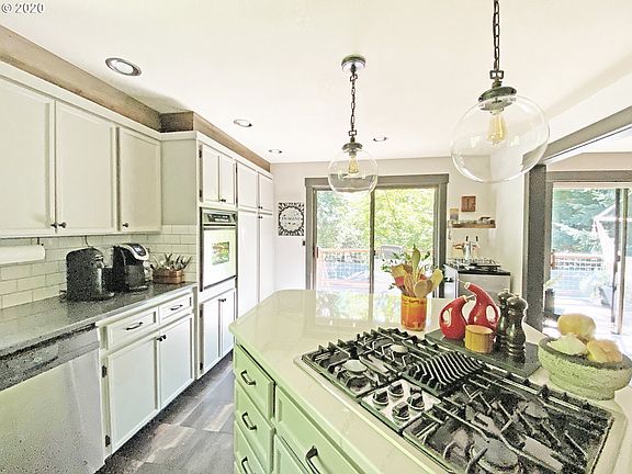 5th image of 9670 SW Ventura Ct