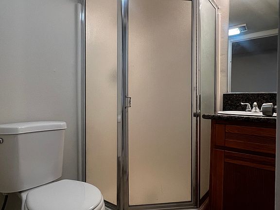 5th image of 3227 United Dr APT 9