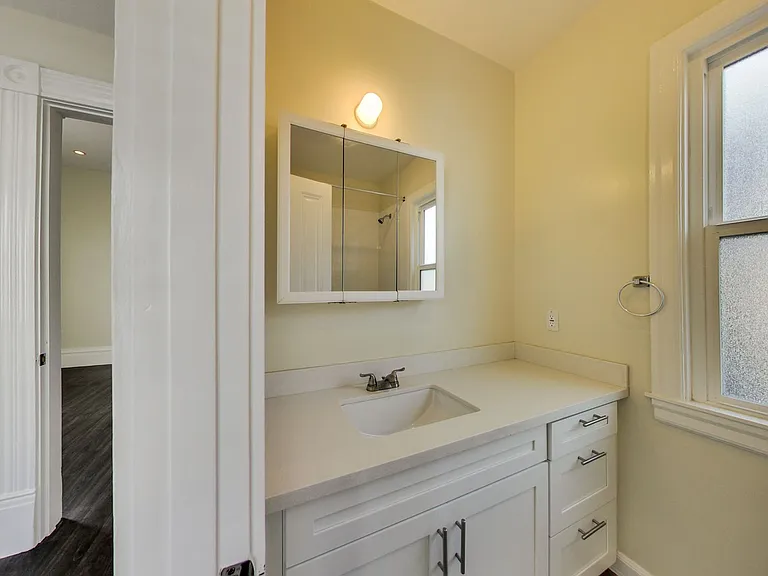 692B Haight St — Photo 9