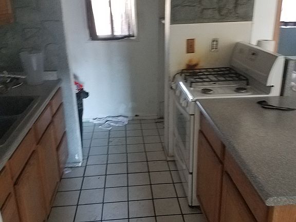 5th image of 1615 N 56th Ln