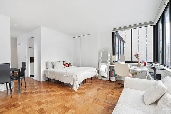 Rented by Douglas Elliman | media 2