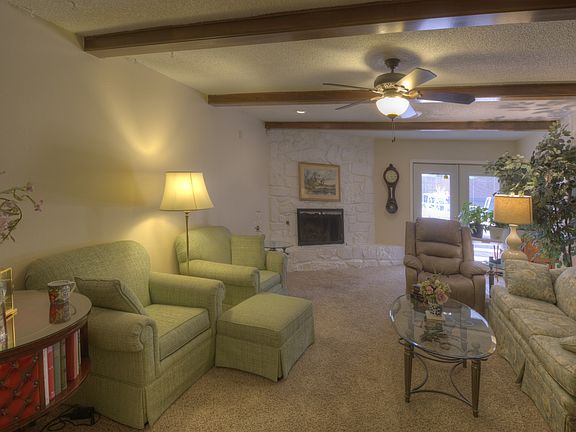 4th image of 2409 W Driftwood Dr