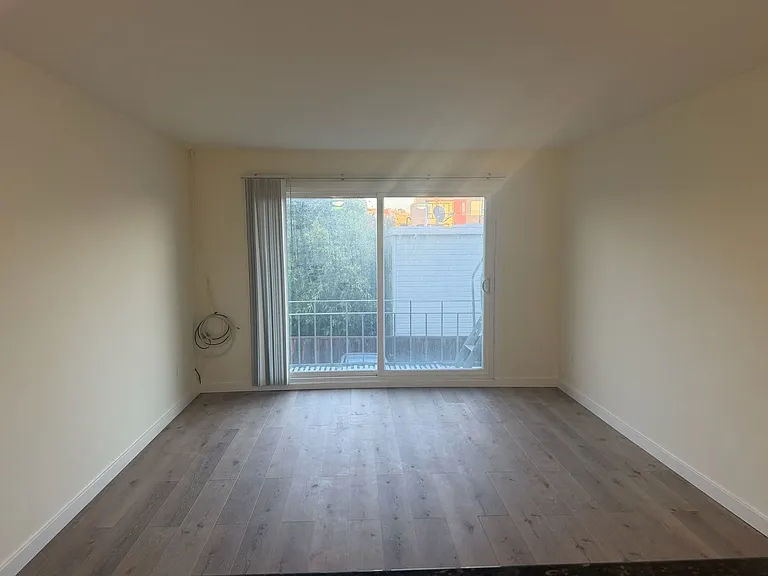 2629 Folsom Street — Photo 3