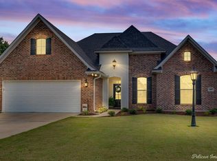 689 Lessie Dr, Stonewall, LA 71078