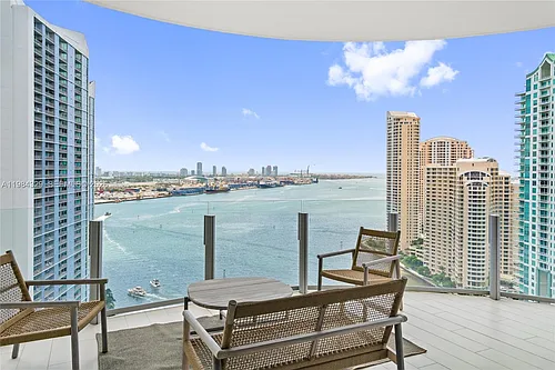300 Biscayne Boulevard Way #2601E Photo 1 300 Biscayne Boulevard Way #2601E Photo 1