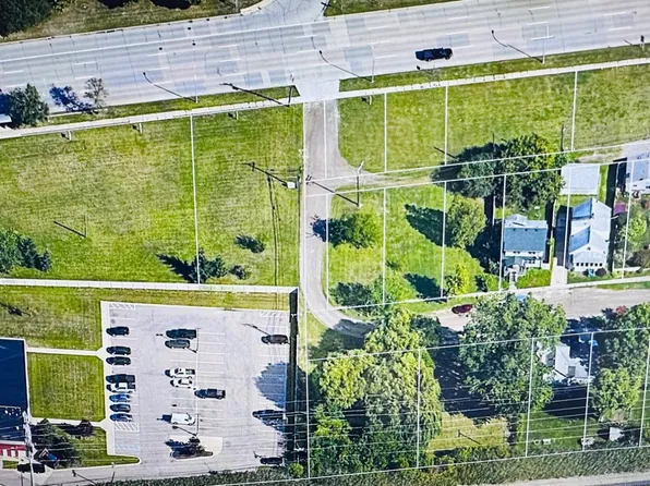 E Michigan Ave, Wayne, MI 48184