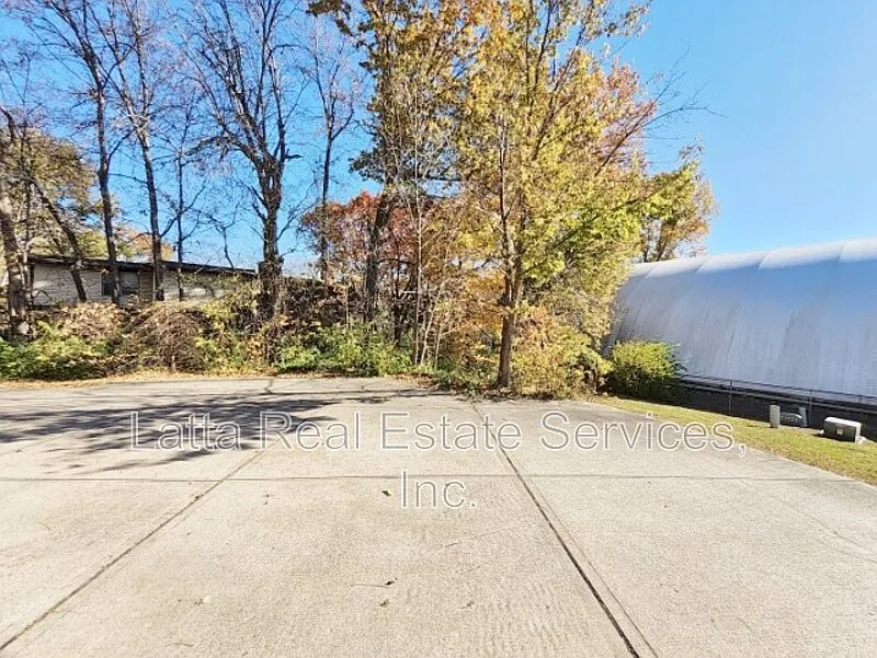 Old Mill Park — Photo 3