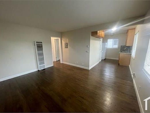 3rd image of 2050 Beatrice Ct APT 2