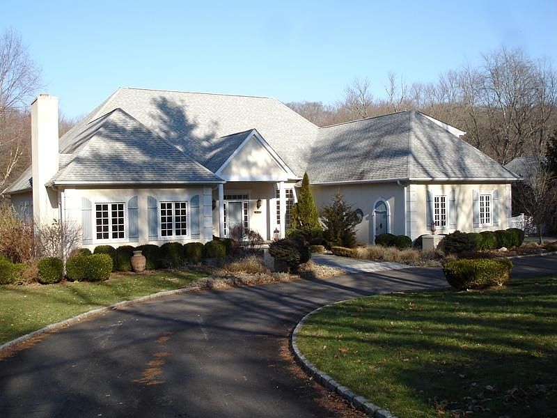 Lovely Stucco Home