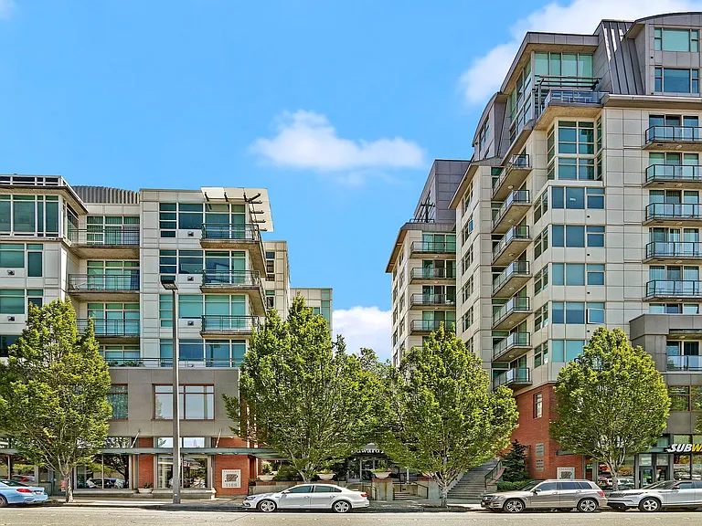 1100 106th Ave NE #801 — Photo 26