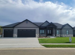 4614 August Ct, Springfield, IL 62711