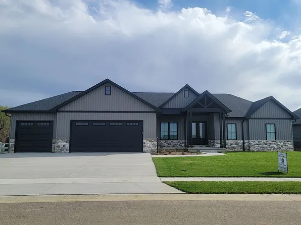 4614 August Ct, Springfield, IL 62711