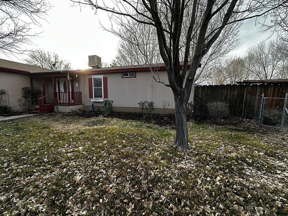 1st image of 725 N Barlow Ln