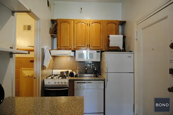 Rented by Bond New York | media 10