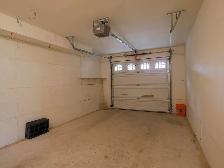 1130 Honeymoon Lake Dr — Photo 36
