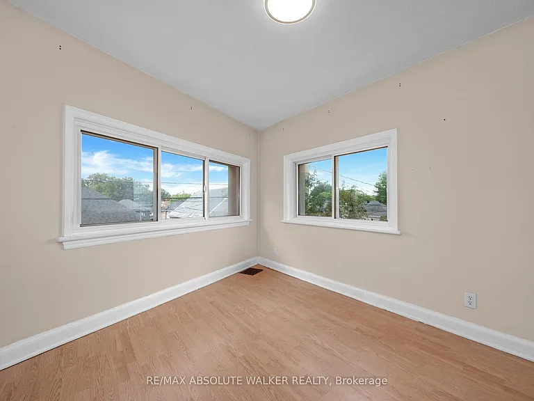 131 Dagmar Ave #3 — Photo 28