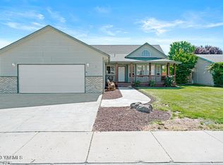1605 S 68th Ave, Yakima, WA
