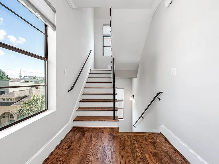 5733 Winsome Ln — Photo 16