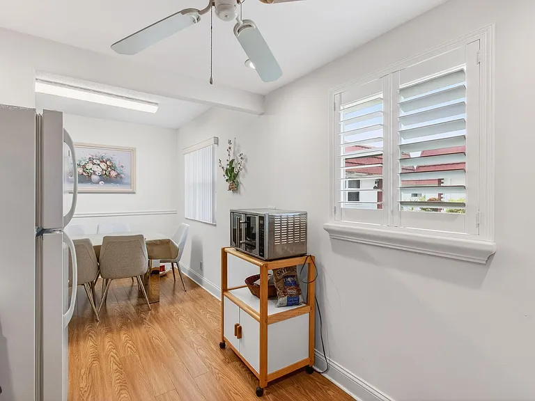 213 Waterford Cir #I — Photo 21