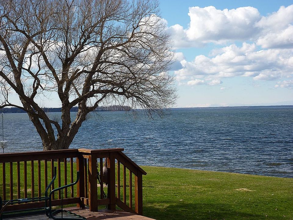 2nd image of 1449 Lestina Beach Rd