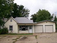 1st image of 710 E 15th Ave
