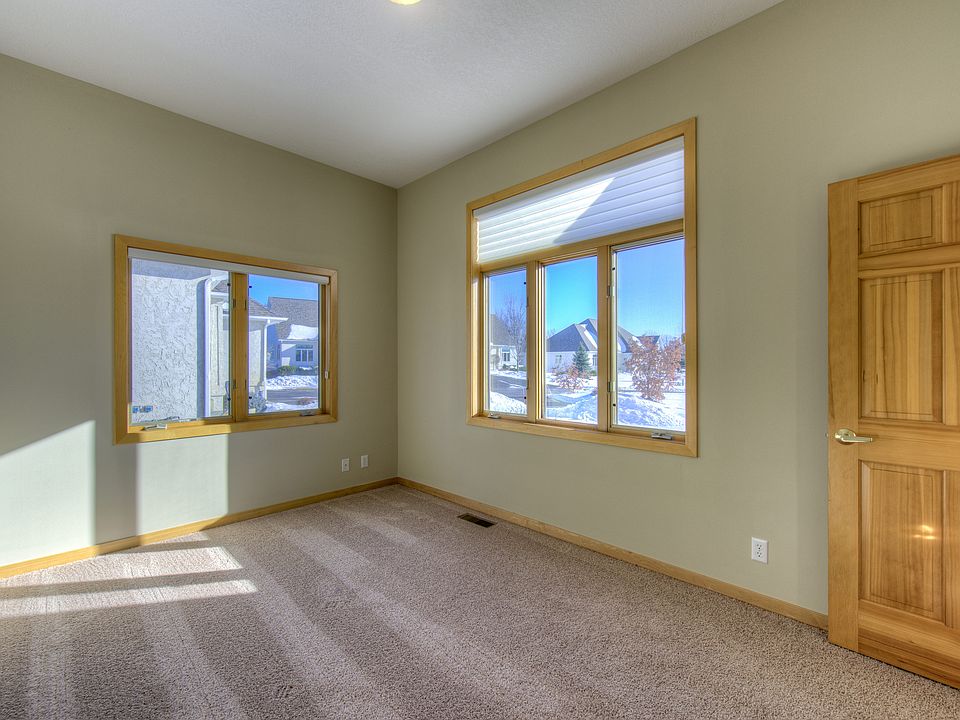 2305 Abbey Point Shakopee MN Zillow
