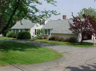 18 Eight Lots Rd, Sutton, MA 01590