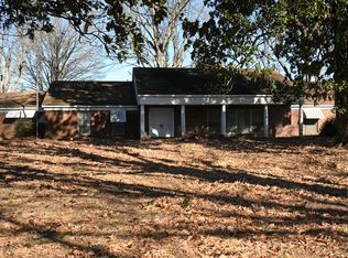 1106 Madison St, Stuttgart, AR 72160