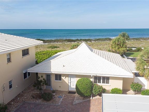 3rd image of 1200 Tarpon Center Dr #1C