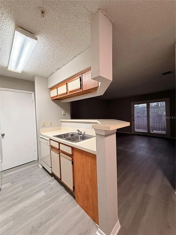 1 bed, 1.0 bath, 662 sqft, $1,380 — Photo 4