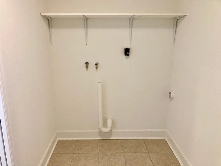11499 W Bayshore Dr — Photo 38