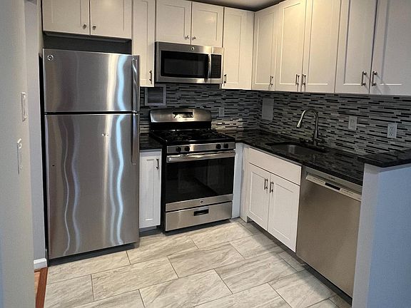 3rd image of 180 Talbott St APT 107