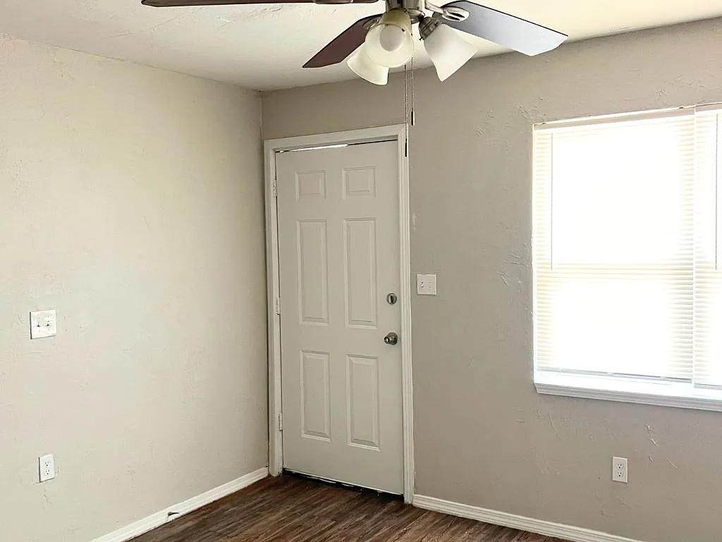 1625 East Hill St. Oklahoma City, OK 73111 — Photo 2
