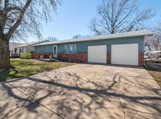 323 Jonathan St, Maize, KS 67101
