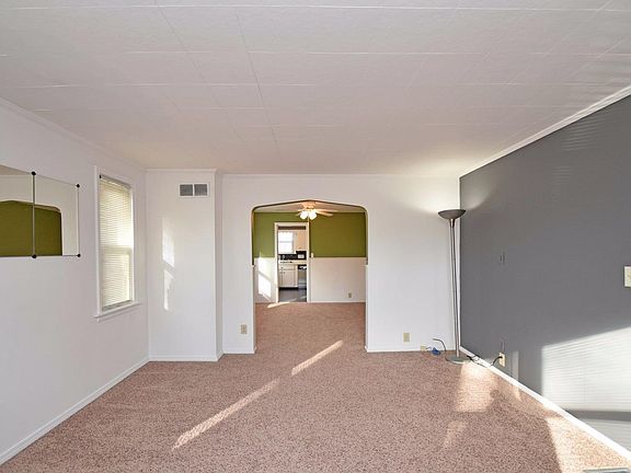 4th image of 3770 Saint Johns Ter