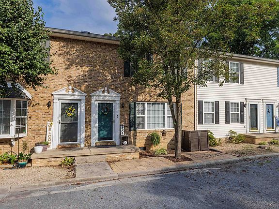 3rd image of 2305 Breckenridge Ct