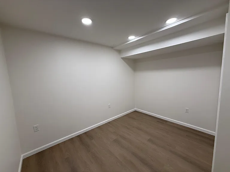 Edmatteric Dr — Photo 6
