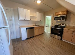 99 B St #2, Manchester, NH 03102