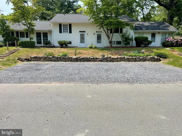 216 Maple St #214, Middleburg, VA 20117