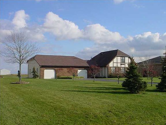 5th image of 2612 Air Park Dr