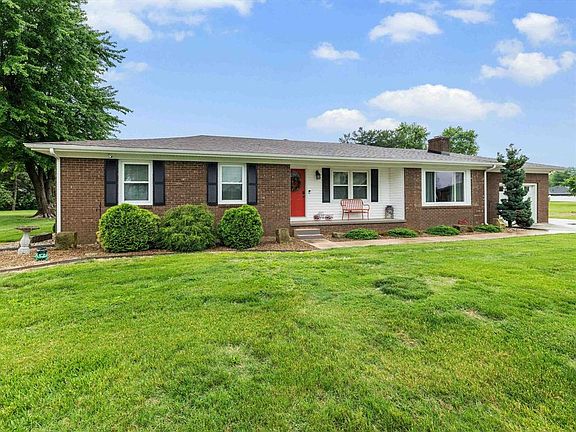 2nd image of 1355 Riverview Dr