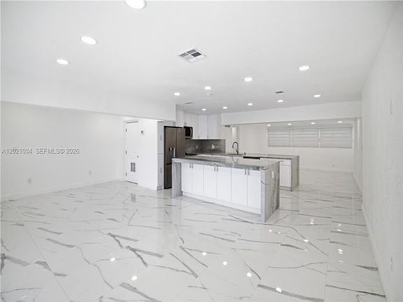 2nd image of 7051 SW 29th St