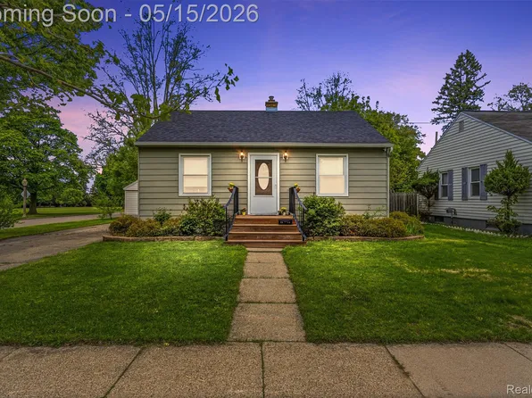2014 Hyland St, Lansing, MI 48915