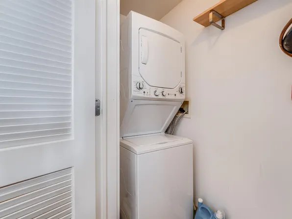 830 Monroe Street image 12 of 24