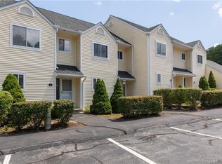 71 Stoneheights Dr #71, Waterford, CT 06385