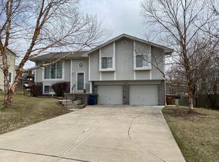 13413 S 33rd St, Bellevue, NE 68123